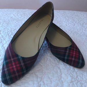 Classic Plaid Flannel Flats 8.5